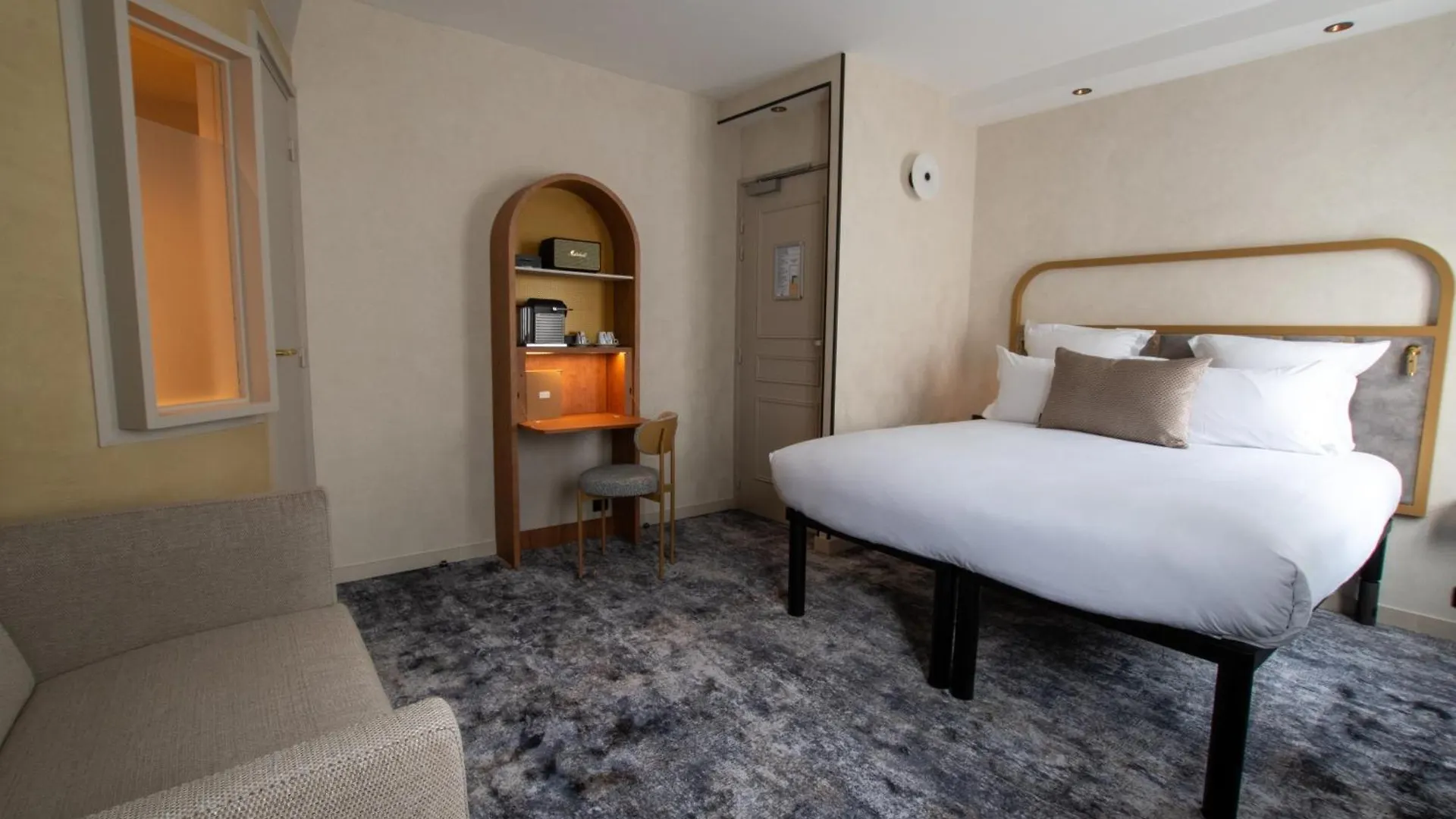 Du Cadran 4* Paris