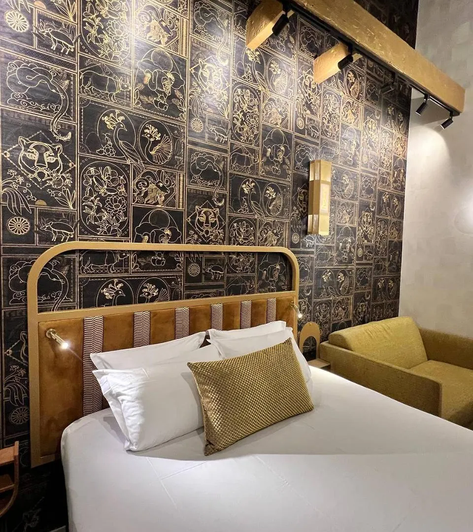 Du Cadran Hotel 4*