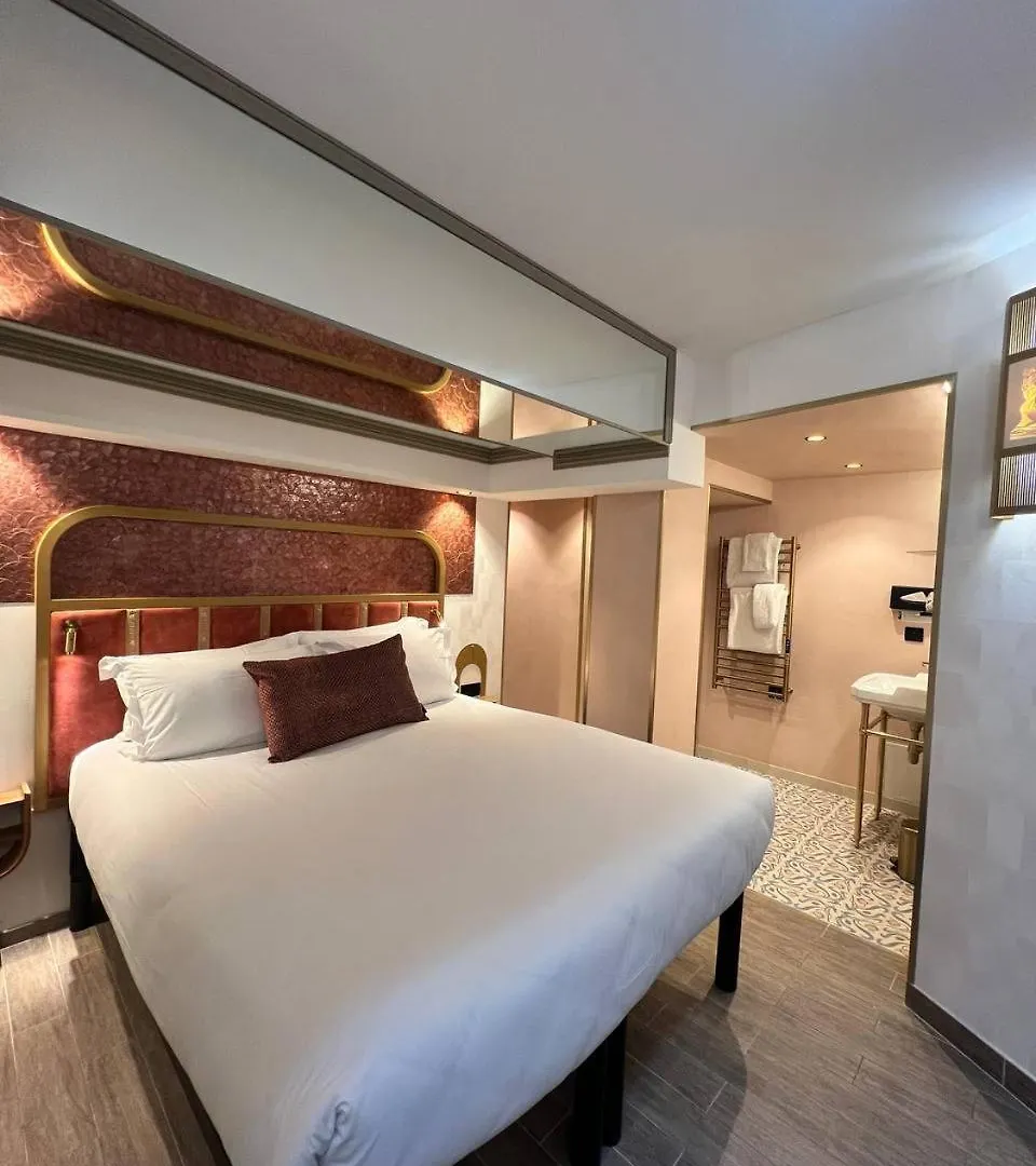Du Cadran 4* Paris